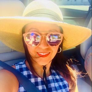 Meet your Posher, Elsie